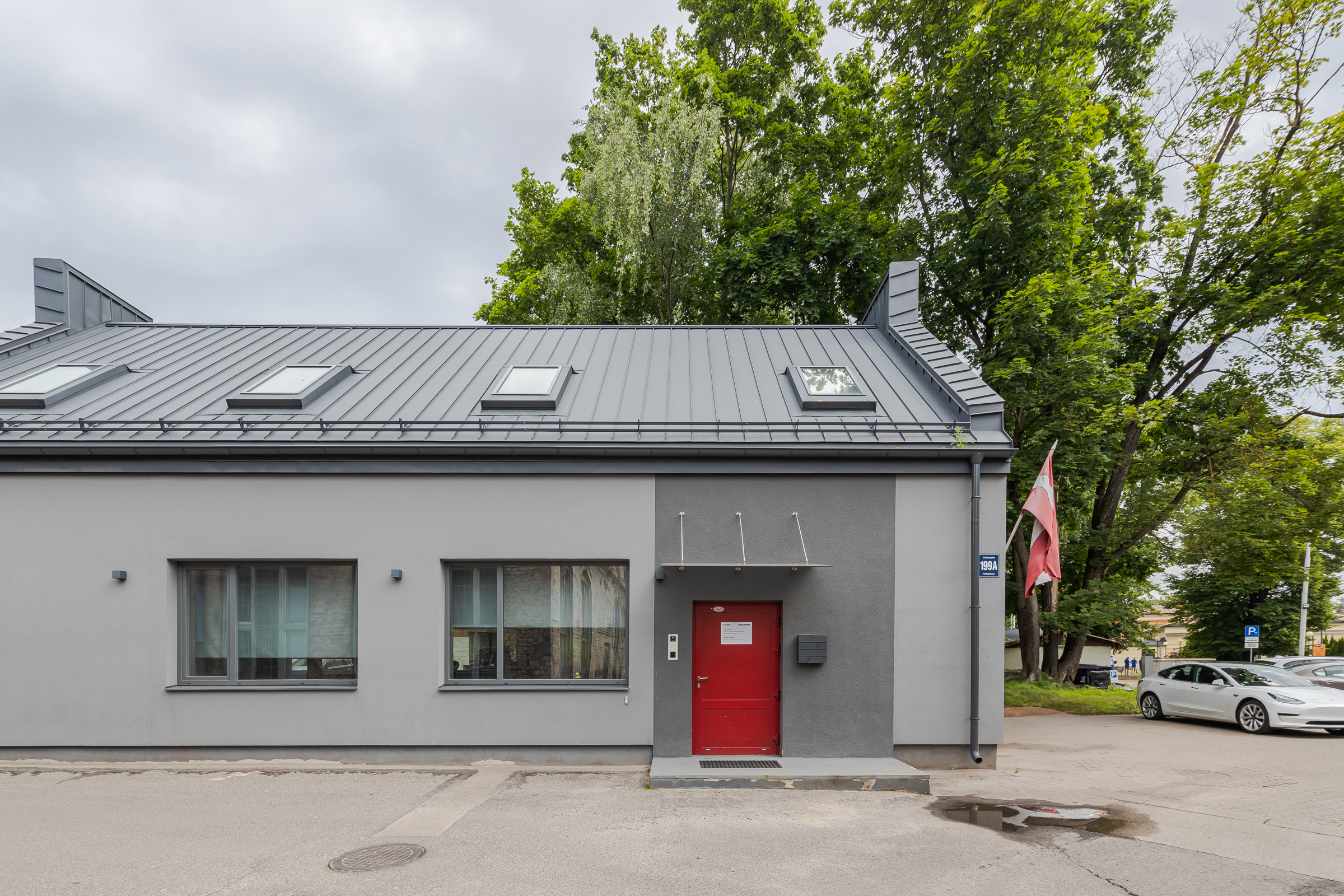 Daudzpusīga biznesa vieta VEF rajonā