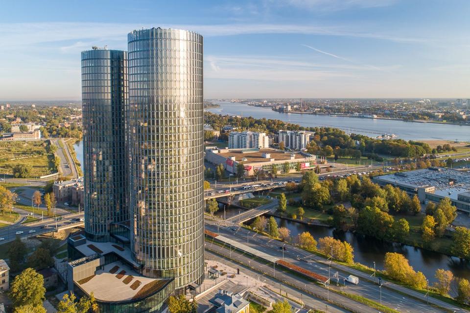 Komerctelpas projektā Zunda-Towers