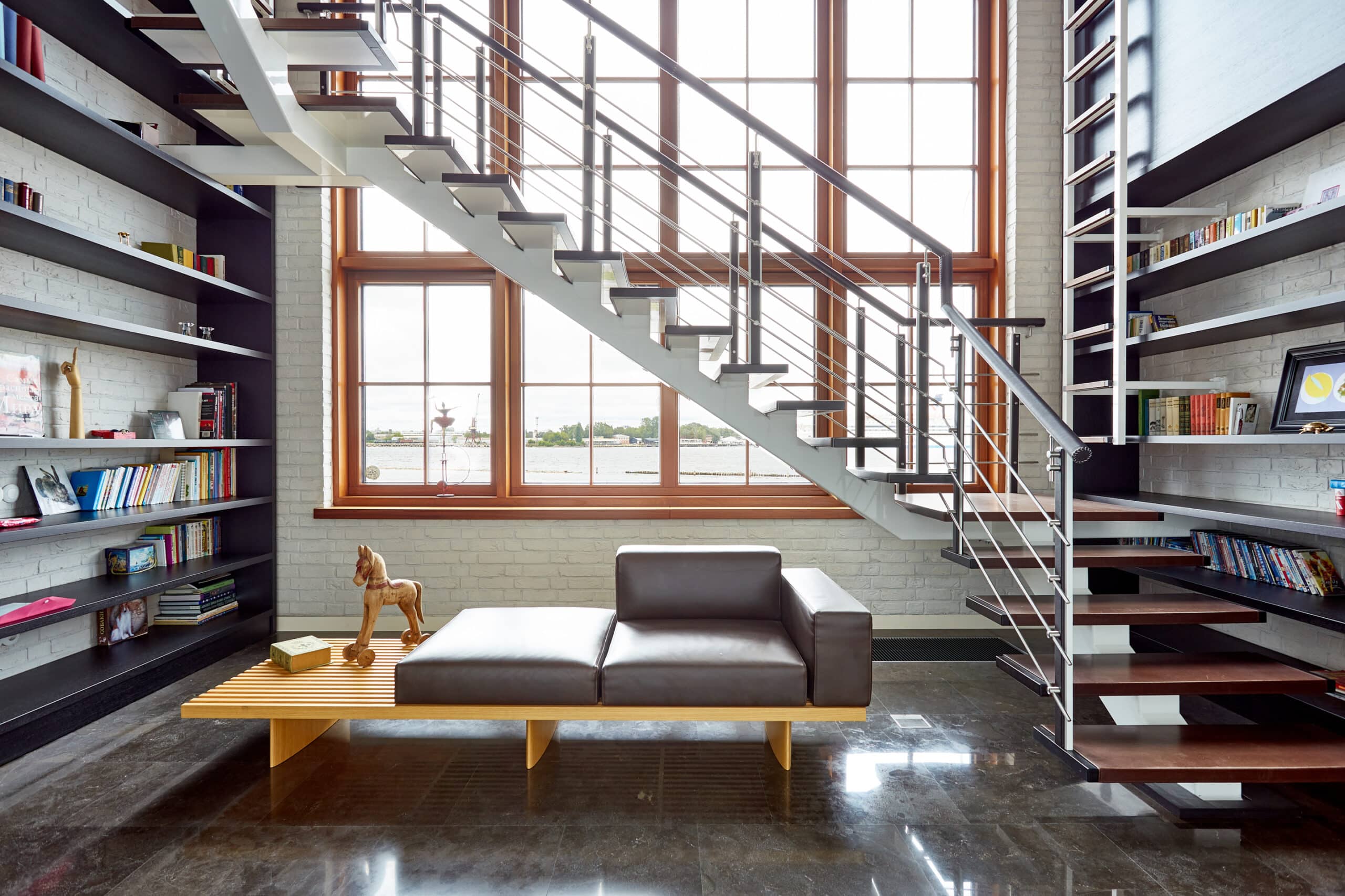 Современная и функциональная вилла в Кипсале на берегу реки